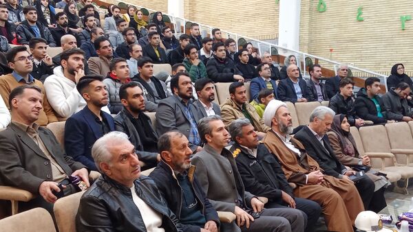  همایش تجلیل از نخبگان کنکور شهرستان اسکو 
