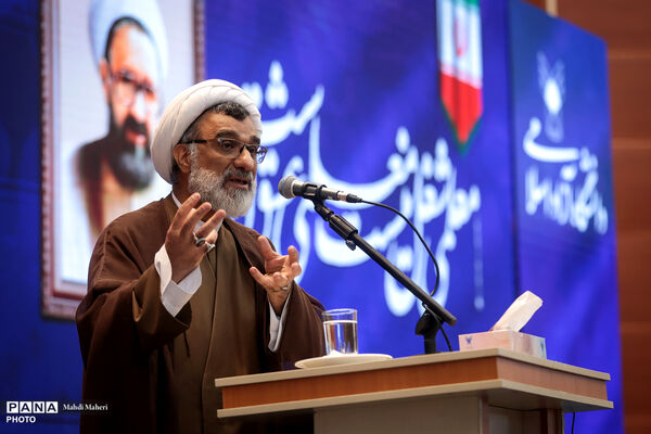 آیین بزرگداشت مقام استاد و سرآمدان آموزشی