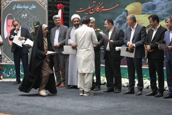 گرامیداشت هفته معلم و تجلیل از فرهنگیان هرمزگانی