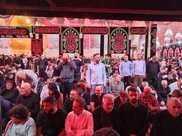 پیاده روی اربعین  و زیارت حرمین مطهر امام حسین علیه السلام و حضرت ابوالفضل عباس علیه السلام 