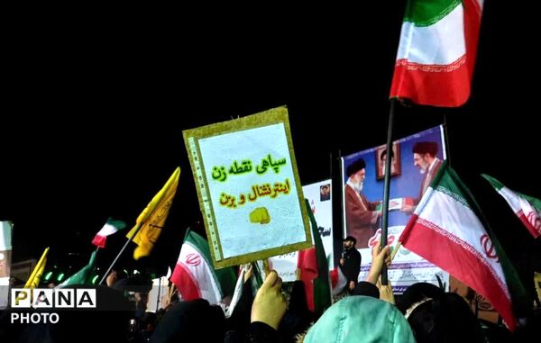 مردمی که هیچوقت میادین را خالی نمی کنند