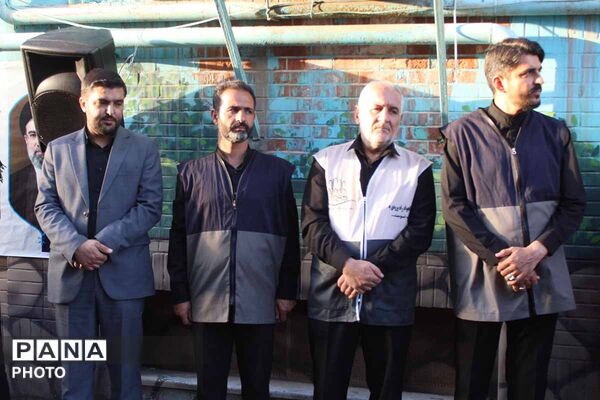 خدمت خالصانه قرارگاه جهادی حضرت جوادالائمه(ع) جاجرم به زائران امام رضا(ع) در مشهد مقدس 