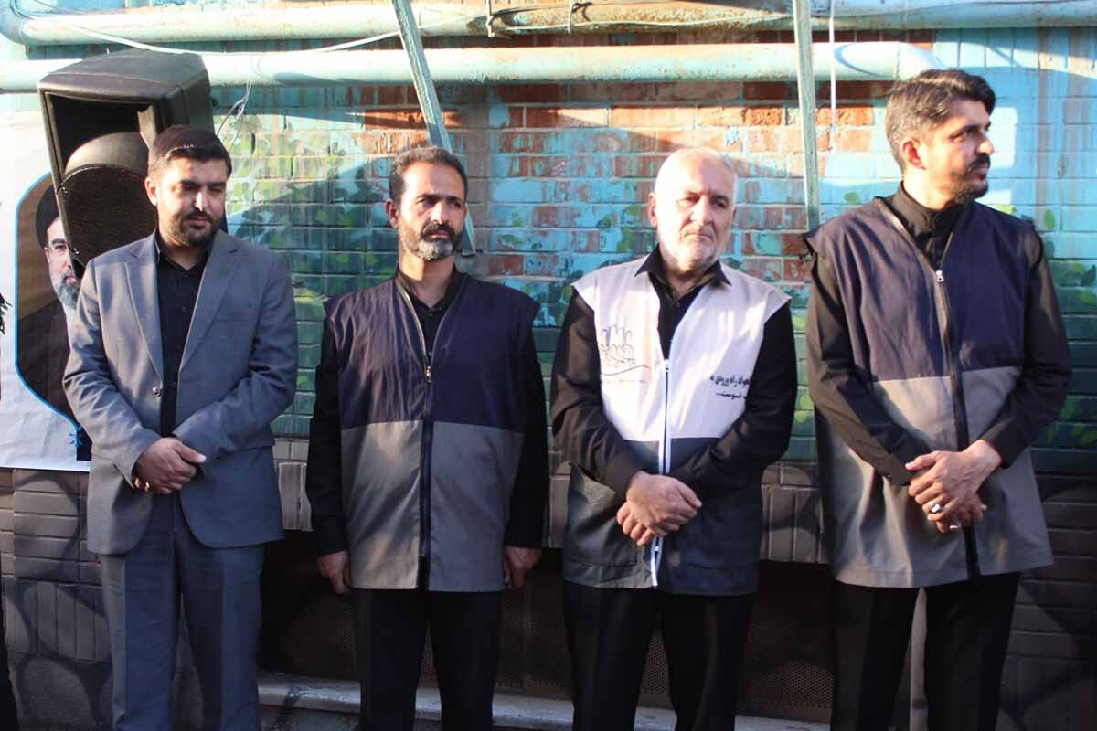 خدمت خالصانه قرارگاه جهادی حضرت جوادالائمه(ع) جاجرم به زائران امام رضا(ع) در مشهد مقدس 