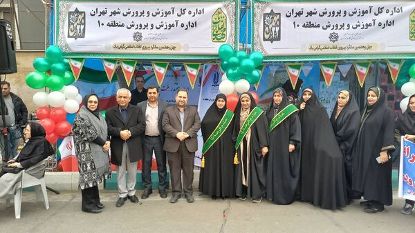تجلی حضور باشکوه مردم در راهپیمایی ۲۲ بهمن 