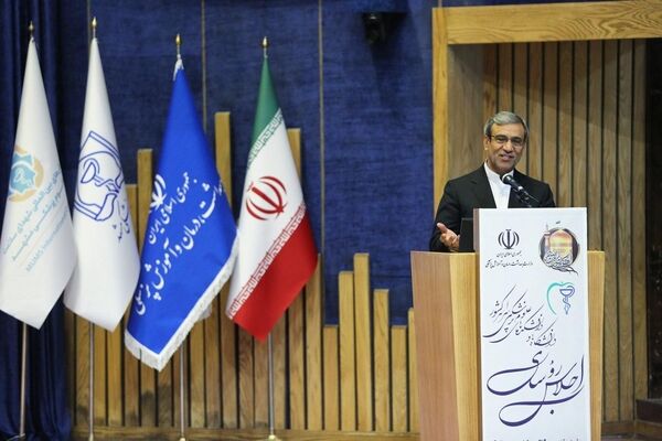 زیرساخت‌های سلامت خراسان رضوی متناسب با جمعیت و میزبانی ۳۰ میلیون زائر نیست