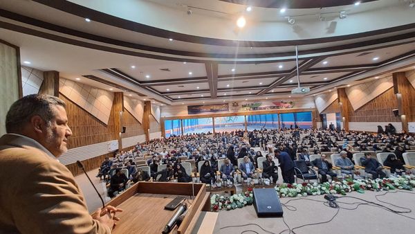 آشنایی معلمان تربت‌حیدریه با مبانی هوش مصنوعی