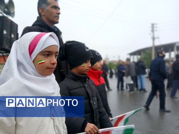 خروش حماسی مردم کردکوی در آیینه‌ شکوه ۲۲ بهمن