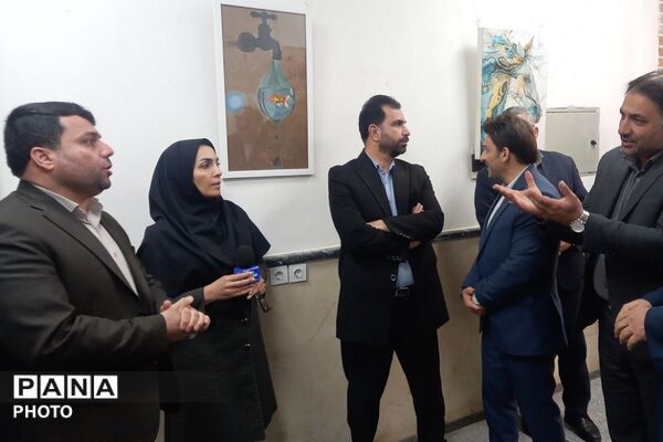 ردپایی از نقش و نگار در نمایشگاه دائمی شهرداری قرچک با آثار جشنواره دانش‌آموزی فرهنگی- هنری فردا