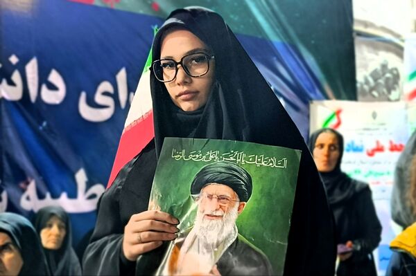 موکب آموزش و پرورش ناحیه یک کرمانشاه، نقطه عطف راهپیمایی شبانه شد