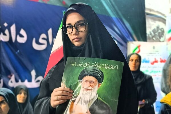 موکب آموزش و پرورش ناحیه یک کرمانشاه، نقطه عطف راهپیمایی شبانه شد