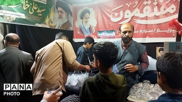گذری بر موکب پارک دانشجو در پنجاه و سومین شب از اجتماعات مردمی 