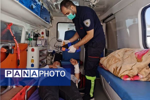 رزمایش پدافند غیرعامل در هنرستان امام‌علی(ع) شهرستان فیروزکوه