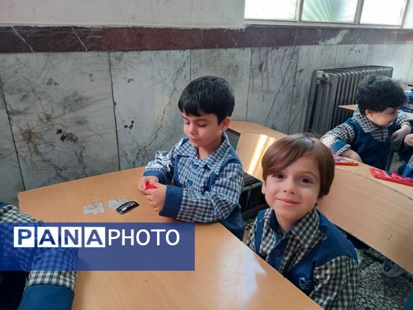  جشن شکوفه‌ها در دبستان شهید فردکاردل آمل