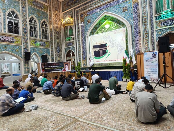 قرائت دعای پر فیض روز عرفه در تکیه ابوالفضلی نیشابور