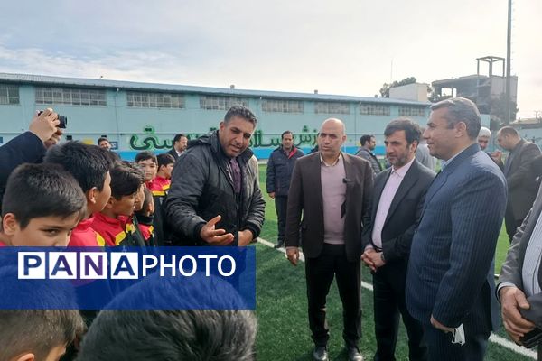 بازدید سرزده فرماندار ویژه شهرستان‌ری از پروژه‌های عمرانی، فرهنگی و خدمات شهری