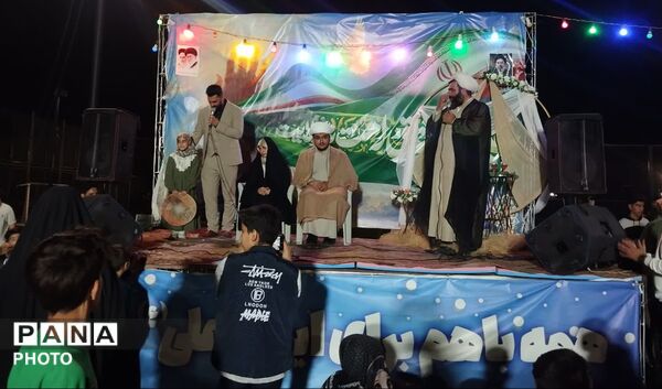 پیوند عشق و ایمان در دلِ جمعیت 