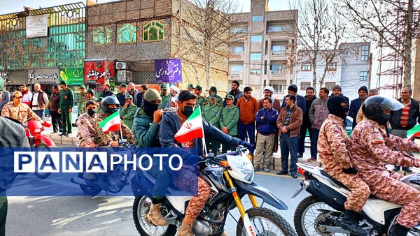 جشن ورود امام به میهن در کاشمر