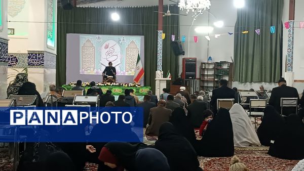  محفل انس با قرآن در امامزاده سید محمد (ع) کاشمر