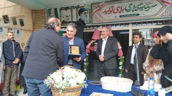 مهر تحصیلی در مدارس اهر