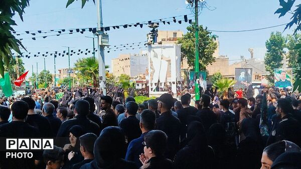 تجلی عشق حسینی مردم کوهدشت در روز عاشورا