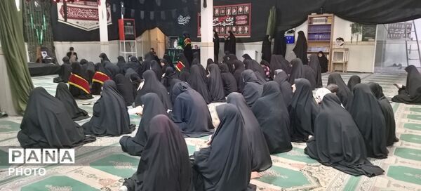 سومین روز از مراسم عزاداری سیدالشهدا امام حسین (ع)و همچنین رهبر معظم انقلاب اسلامی