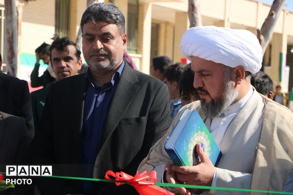 افتتاح زمین چمن دبیرستان شهید علی نکویی شهرستان فهرج