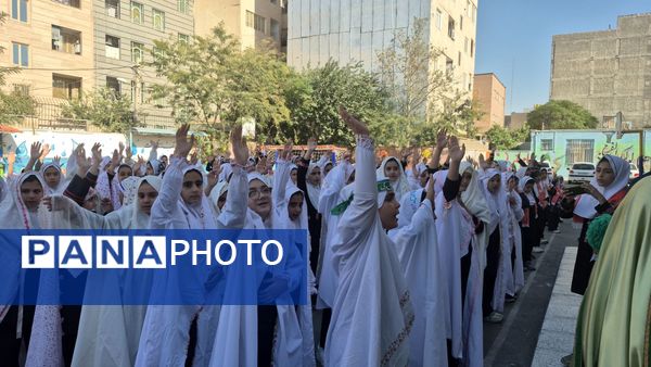 آیین افتتاح طرح مصباح الهدی با عطر پرچم حسینی در دبستان هدی