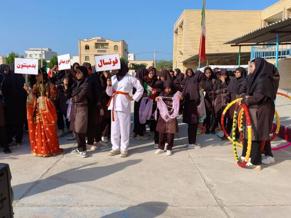 هفته «تربیت بدنی» در دبیرستان نمونه دولتی عترت شهرستان جاسک