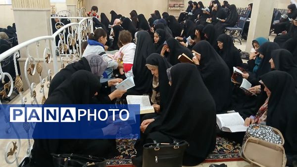 مراسم قرائت پر فیض دعای امام حسین (ع) در روز عرفه در حسینیه مرکزی آباده