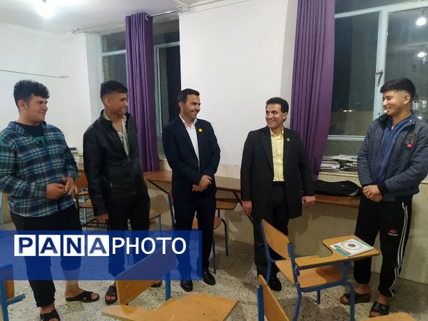  بازدید از دبیرستان‌های دخترانه عشایری عفاف و شبانه‌روزی پسرانه عشایری فارس