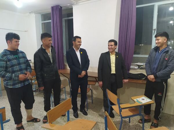  بازدید از دبیرستان‌های دخترانه عشایری عفاف و شبانه‌روزی پسرانه عشایری فارس