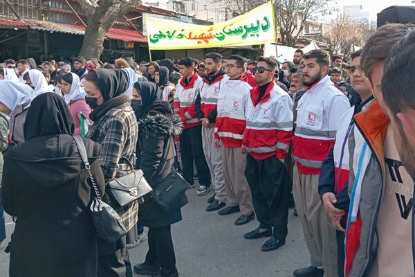 راهپیمایی یوم‌الله ۲۲بهمن با حضور گسترده مردم و نهادها در بانه