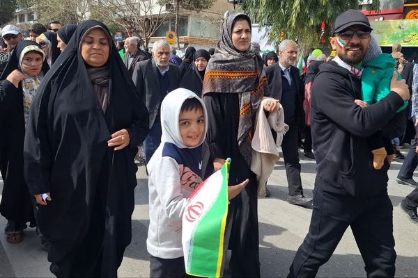 برخیز که فجر انقلاب است امروز