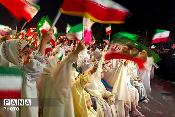 بهشت در کف خیابان های شهر ری با حضور ریحانه های بهشتی