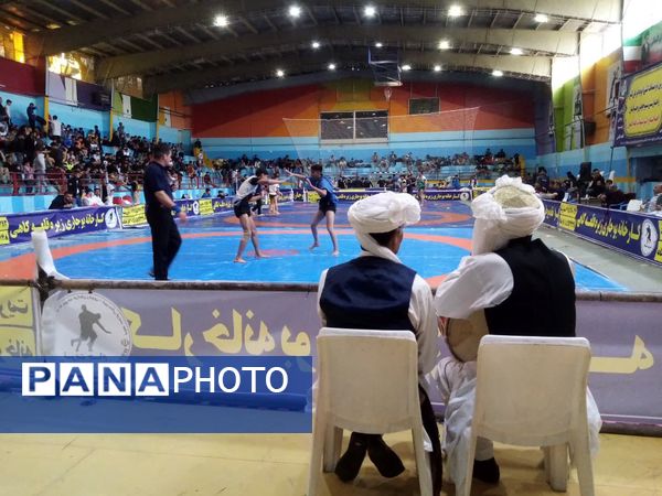 رقابت ۳۵۰ کشتی گیر در تربت جام 