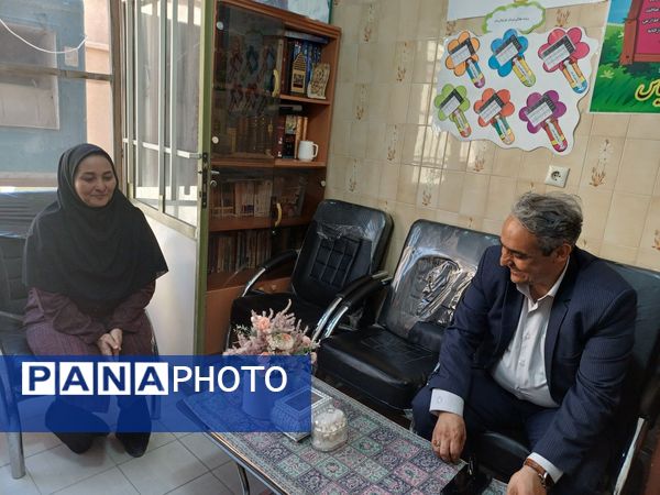 بازدید معاون آموزش متوسطه اداره‌کل آموزش و پرورش استان از مدارس شهرستان جاجرم 