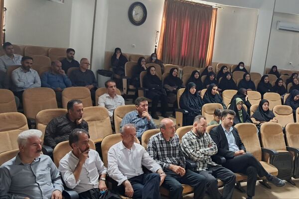 برگزاری کارگاه جهاد تبیین درباره جنگ تحمیلی دوازده روزه در سنندج