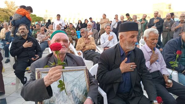 مهمانی لاله ها، آئینی برای زنده نگه داشتن یاد ایثار و  مقاومت