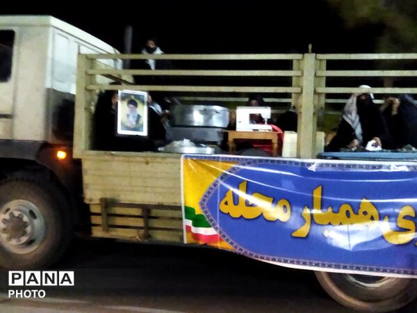 رژه بانوان بسیجی در شهر تفت