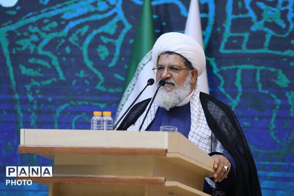 نشست فصلی رؤسا و معاونان سازمان عقیدتی سیاسی فراجا در همدان 