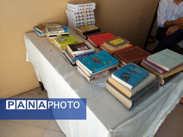 نمایشگاه کتاب وصنایع دستی در کاشمر