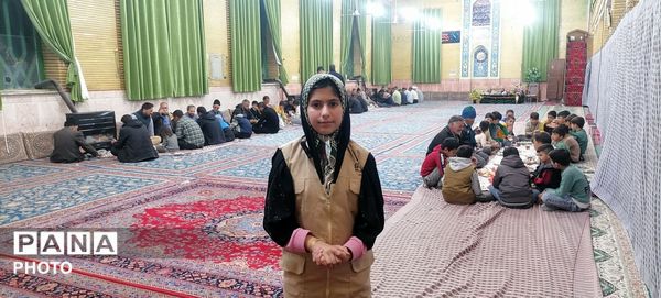 ضیافت افطاری و اقامه نماز جماعت در روز چهارم ماه مبارک رمضان در حسینیه شهر بار نیشابور 