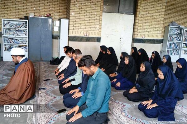 اقامه نخستین نماز جماعت در دبیرستان متوسطه اول حجاب دیشموک
