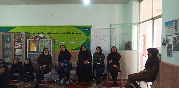 جشن باشکوه ولادت حضرت مهدی(عج) در دبیرستان آسیه رضوان