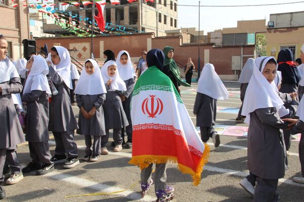 پروازِ شورِ ورزش در کاوه آهنگر