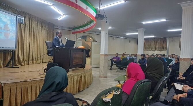 کارگاه آموزشی هوش مصنوعی، گامی در توانمندسازی مربیان پرورشی مدارس