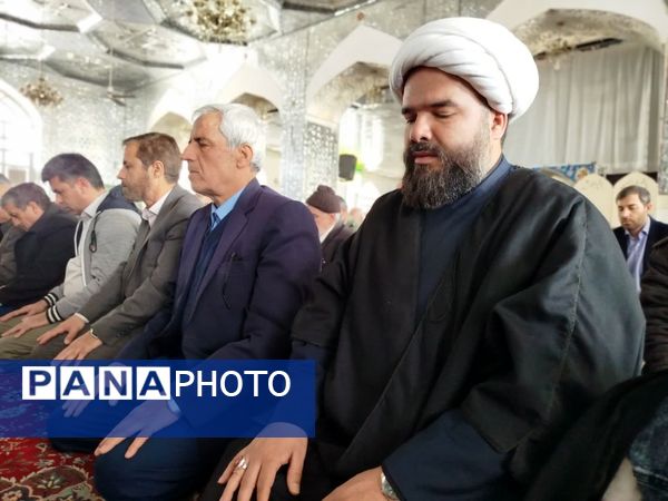 نماز جمعه در کاشمر 