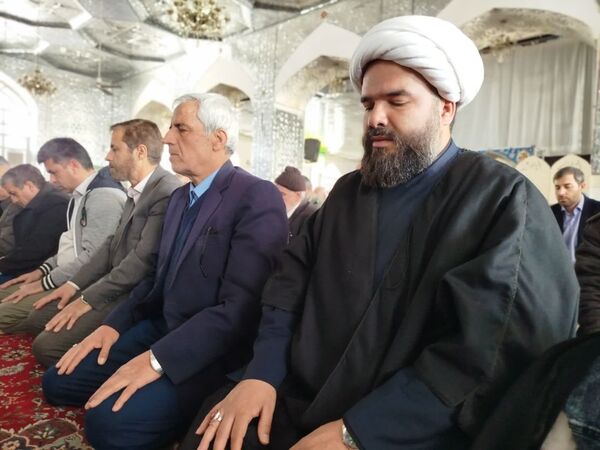 نماز جمعه در کاشمر 