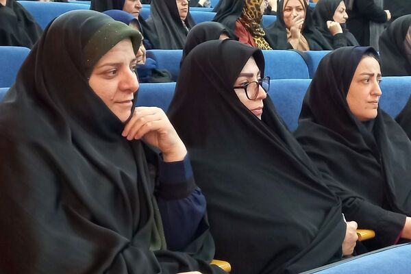  همایش بانوان مقاومت در قرچک