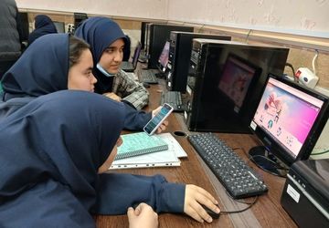 برگزاری لیگ علمی پایا در دبیرستان شهید تیمسار فلاحی ناحیه 1 کرج